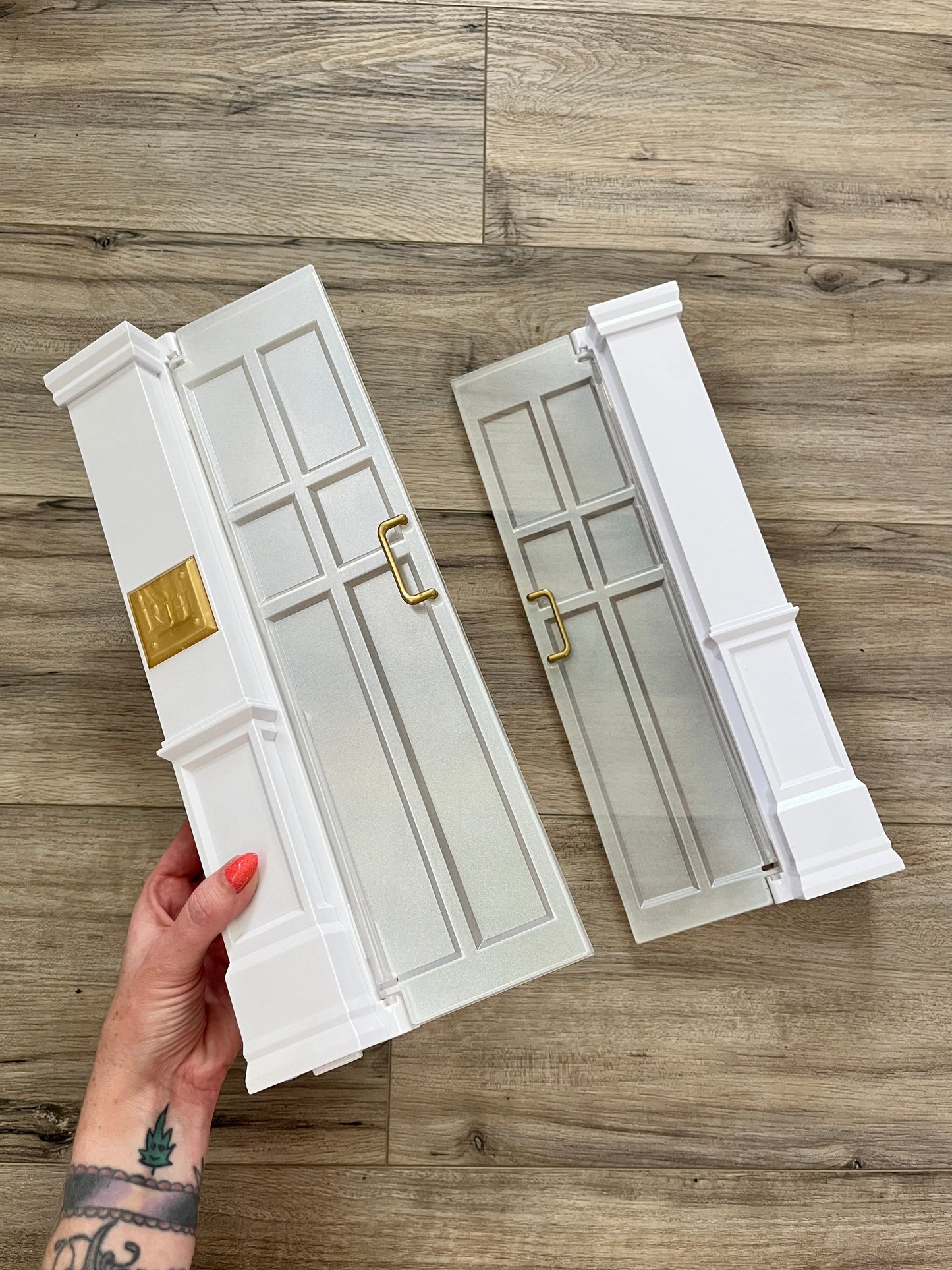 1/6 scale Rainbow High dollhouse front doors