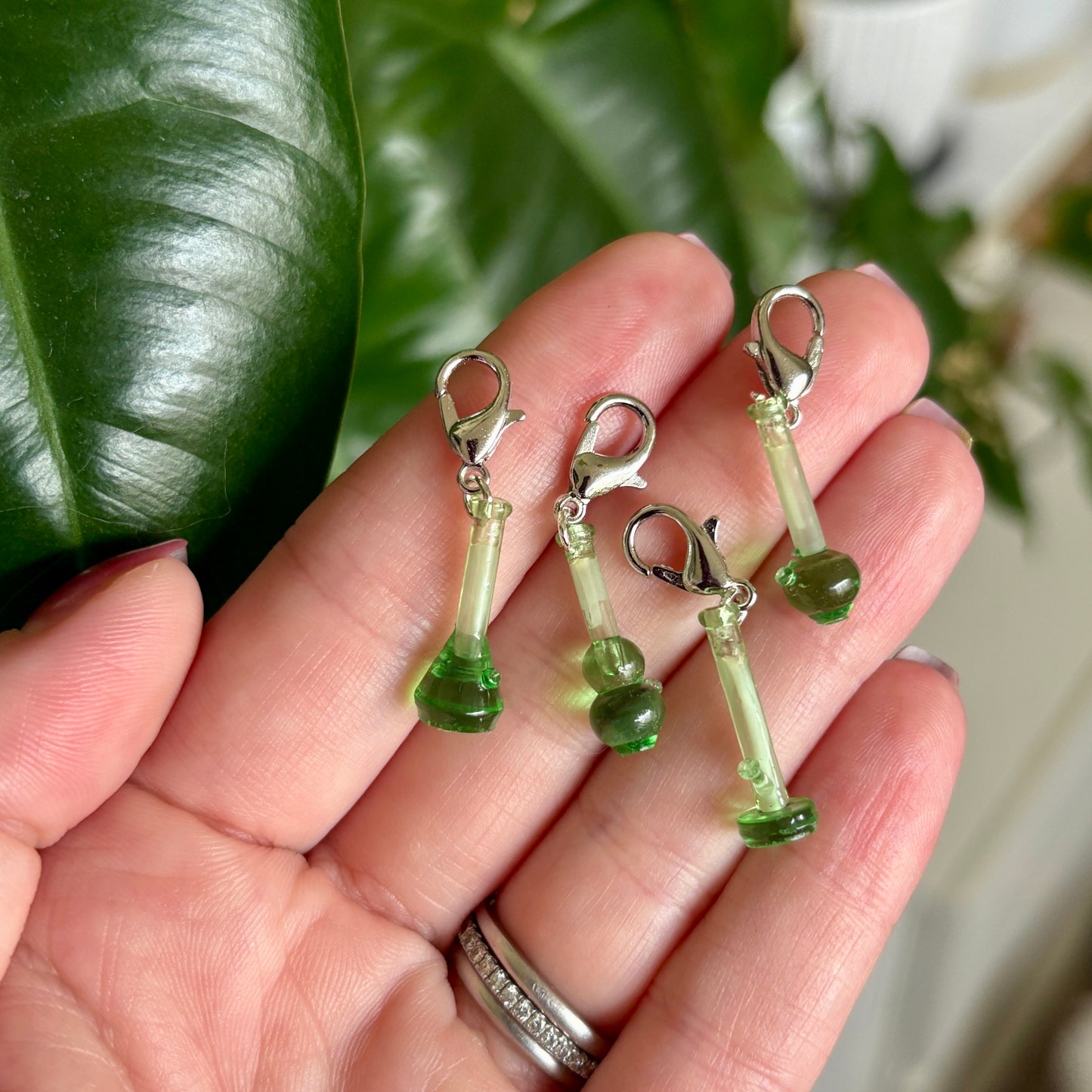 Tiny bong charms