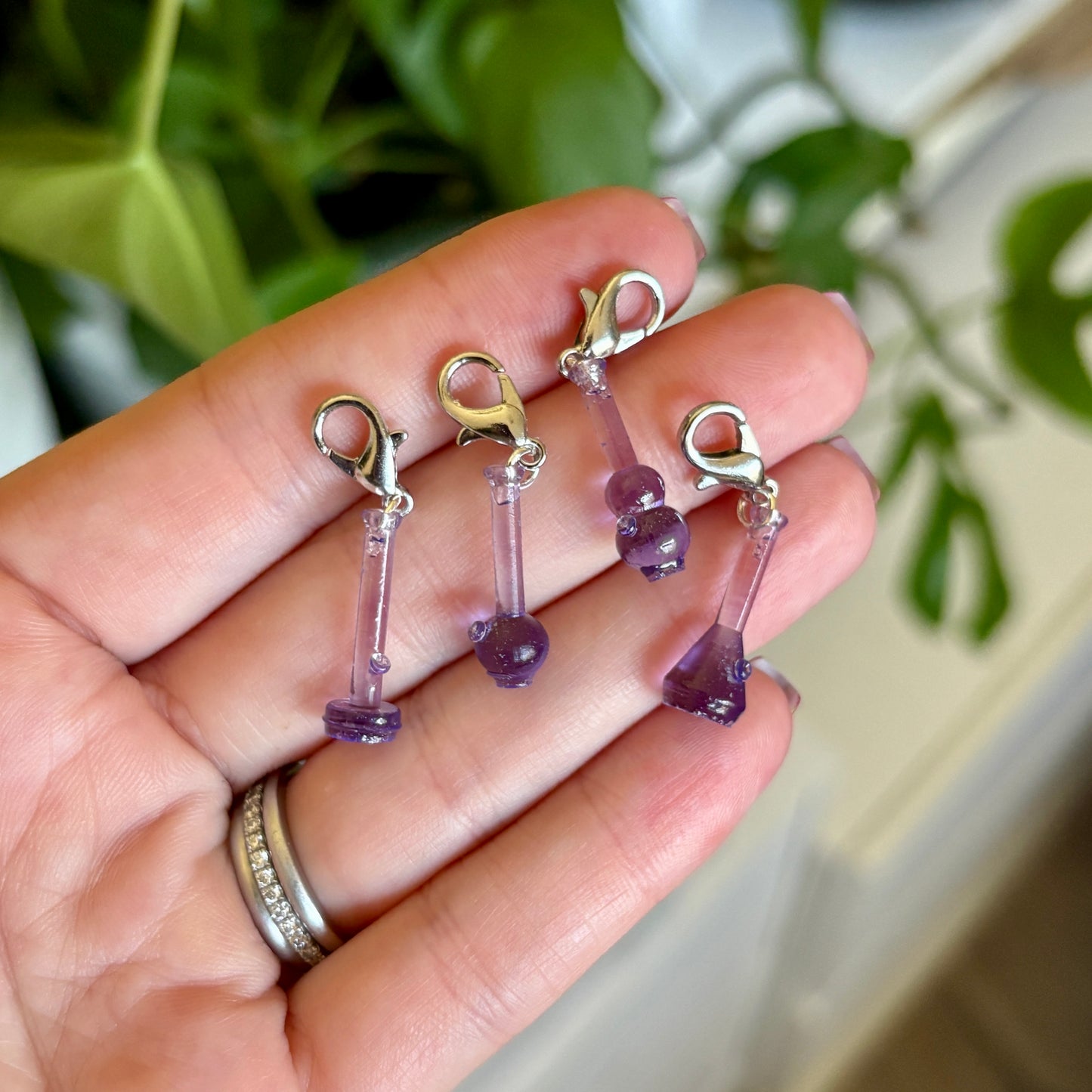 Tiny bong charms